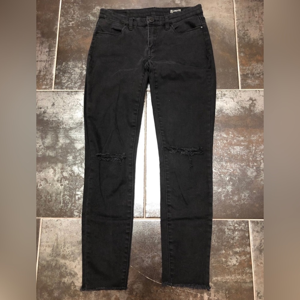 Blanknyc Denim Women's 26 Jeans Intro Black Tapered Leg Distressed Denim